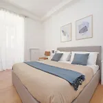 Ych-Delightful Flat Near San Giovanni